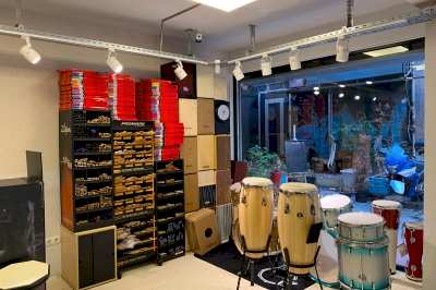 İstanbul, Beyoğlu (Tünel) Davul & Perküsyon Mağazası, Fotoğraf: (5/9)