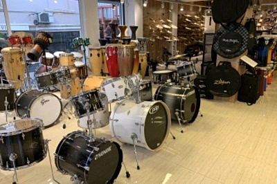 İstanbul, Beyoğlu (Tünel) Davul & Perküsyon Mağazası, Fotoğraf: (3/9)