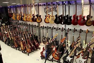 İstanbul, Beyoğlu (Tünel) Elektro Gitar Mağazası, Fotoğraf: (1/2)