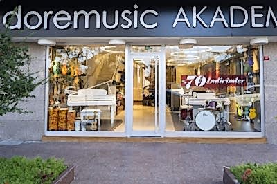 İstanbul, Etiler Akademi & Mağazası, Fotoğraf: (2/10)