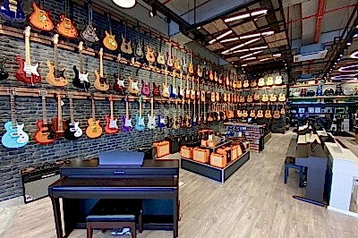 İzmir, Mavişehir (Karşıyaka) Mağazası, Fotoğraf: (1/2)